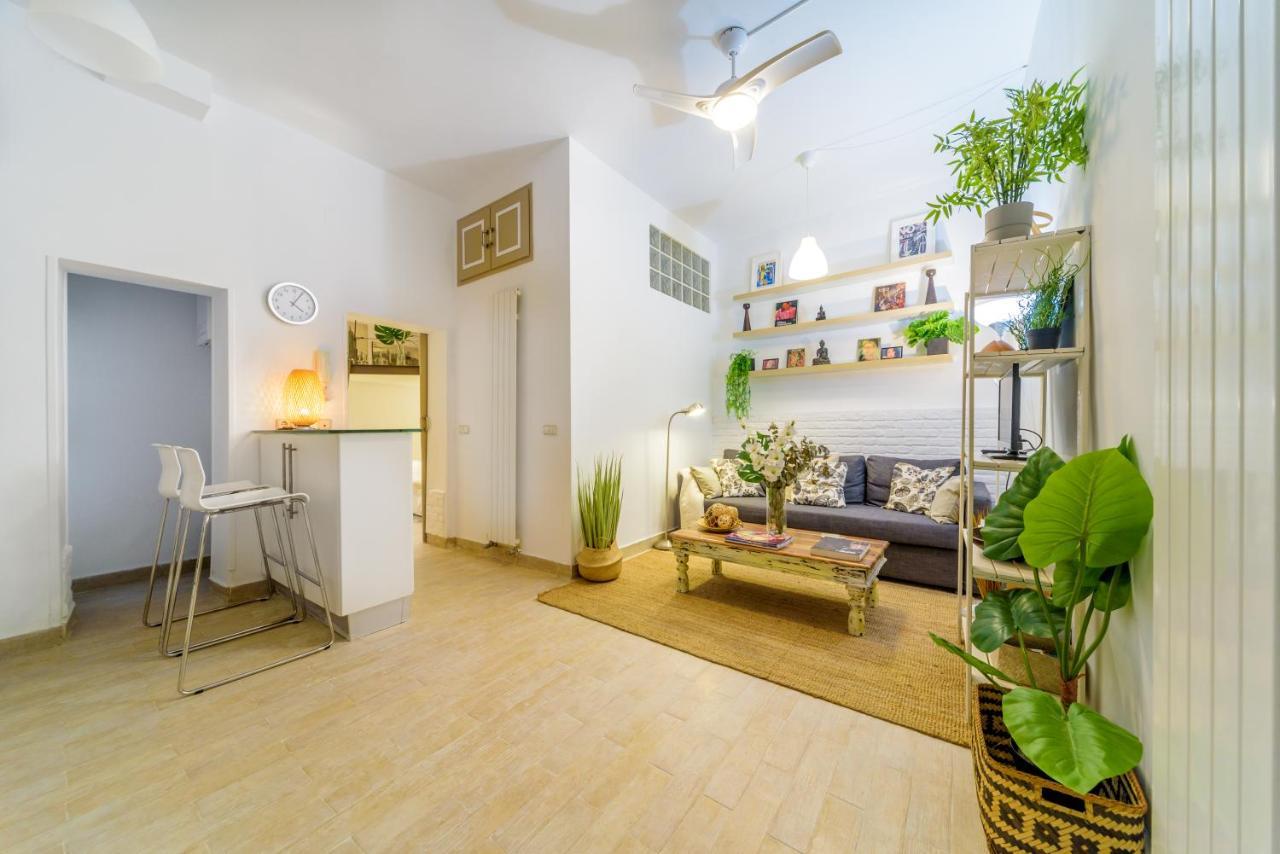 Stylish Loft At Chueca'S Heart Apartment Madrid Bagian luar foto