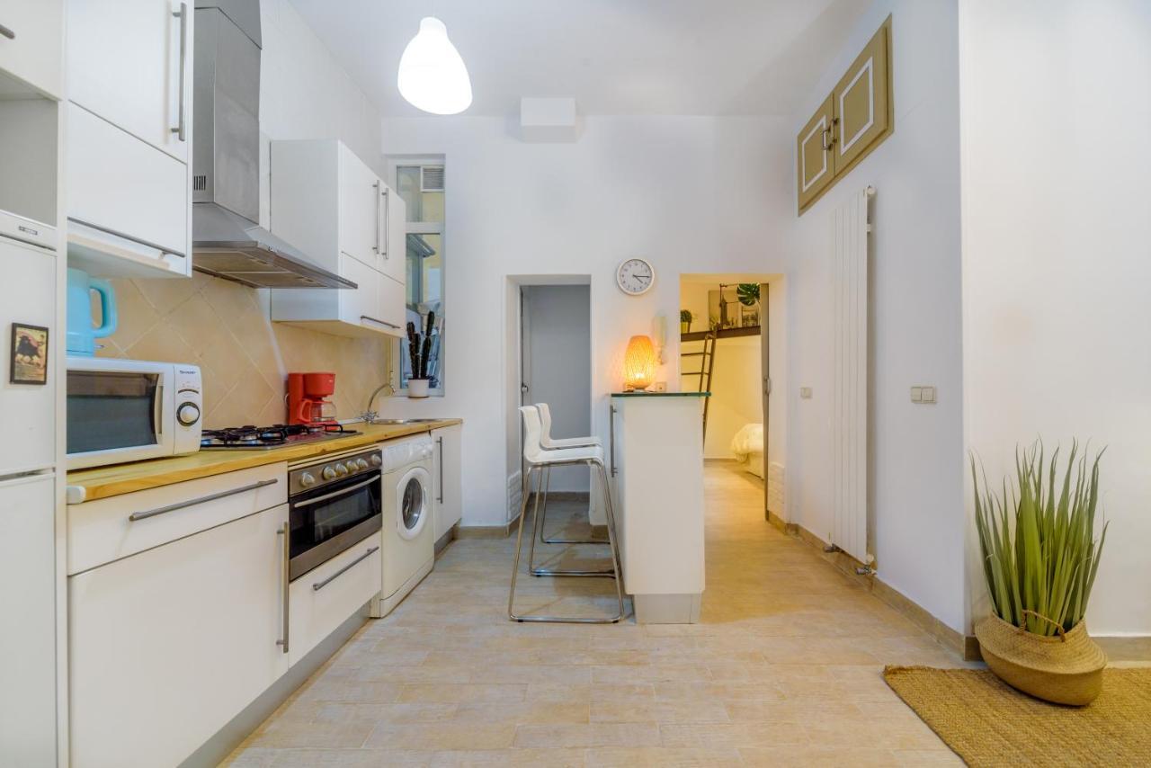 Stylish Loft At Chueca'S Heart Apartment Madrid Bagian luar foto