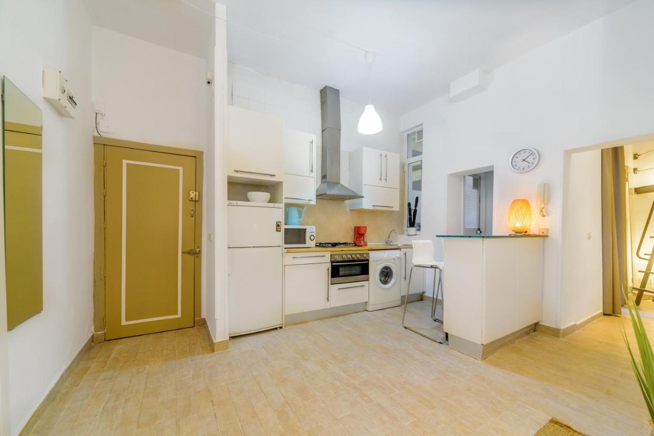 Stylish Loft At Chueca'S Heart Apartment Madrid Bagian luar foto