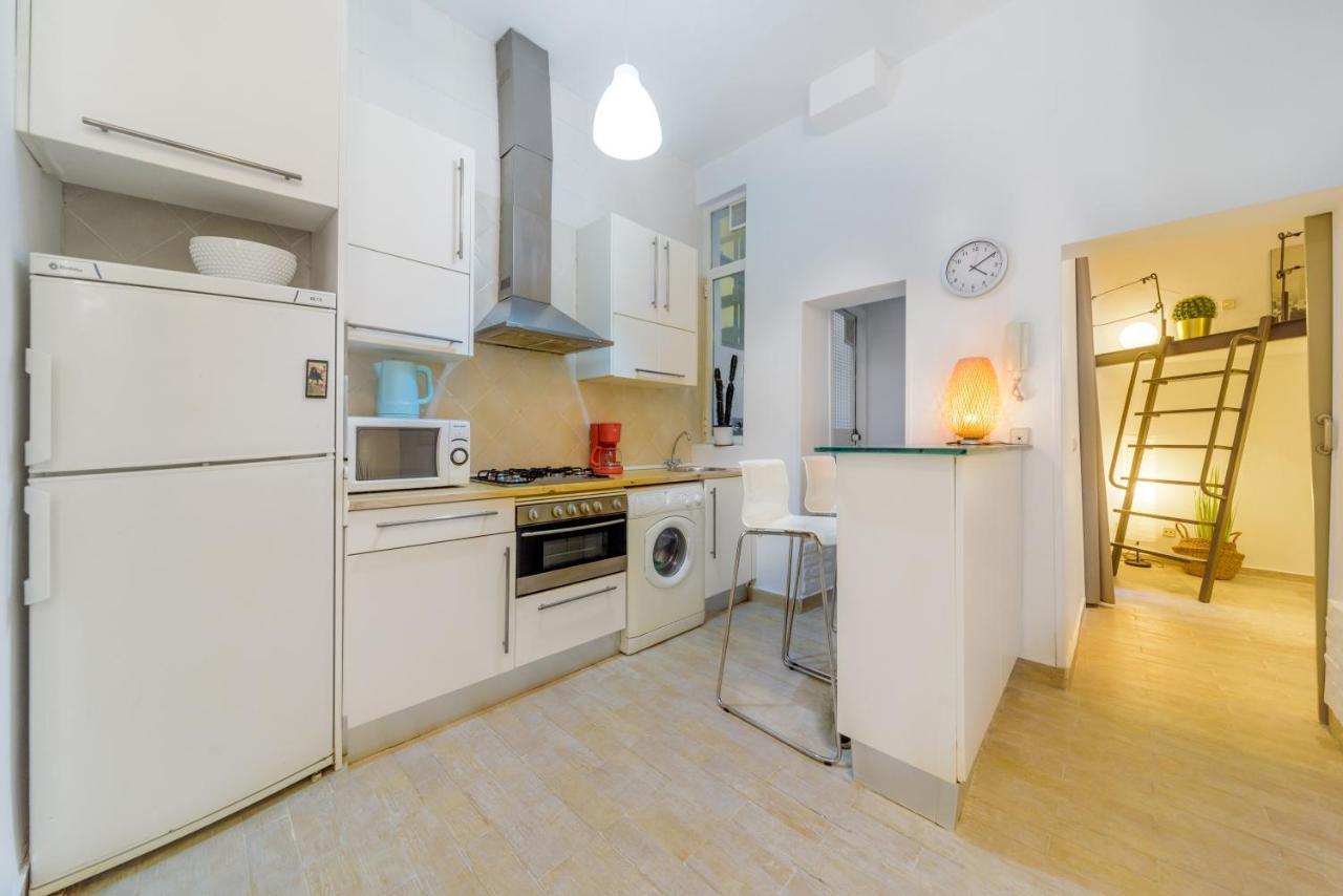 Stylish Loft At Chueca'S Heart Apartment Madrid Bagian luar foto